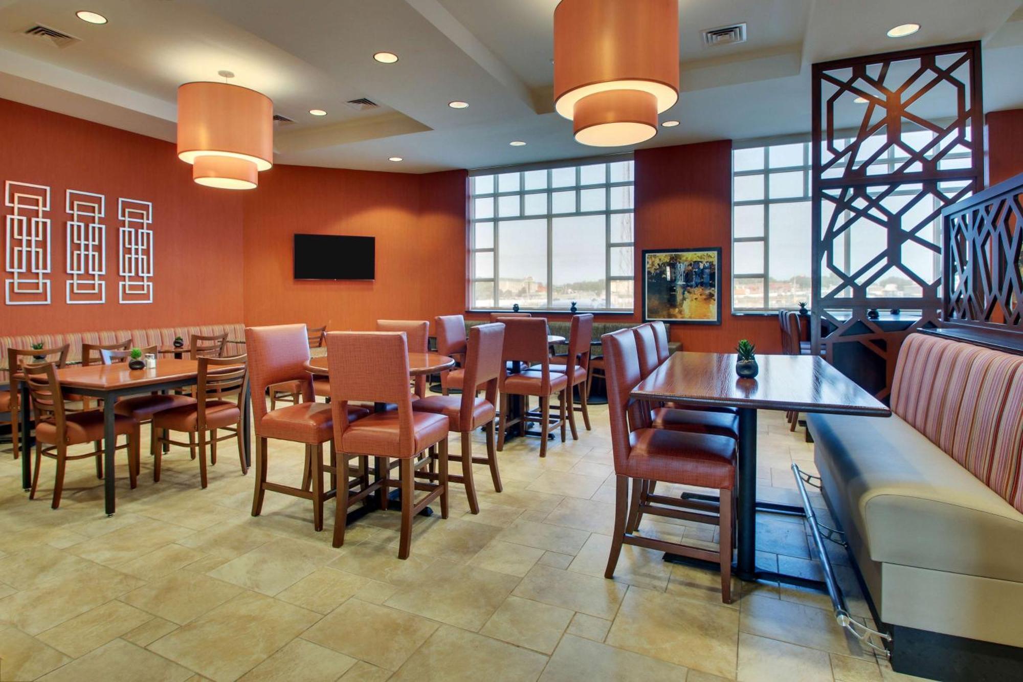 Drury Inn & Suites Findlay Exteriér fotografie